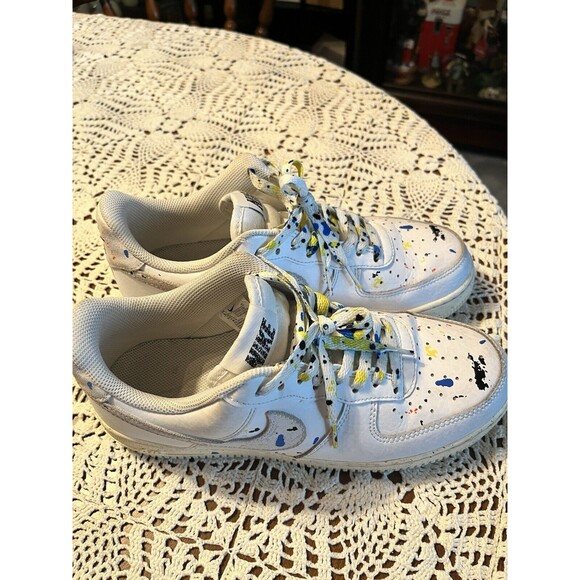 Size 8.5 - Nike Air Force 1 '07 LV8 Paint Splatter - Picture 4 of 7